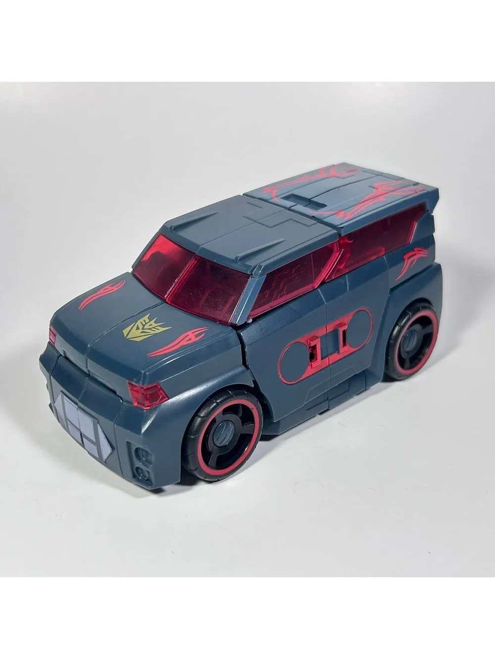 4.5” 2008 Hasbro Transformers Animated Electrostatic Soundwave Figure